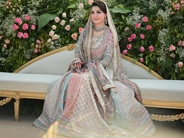 جنید صفدر کا ولیمہ، مریم نواز کی تصاویر وائرل