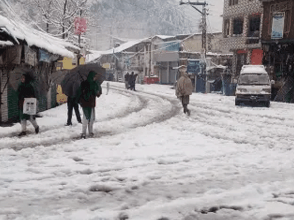 مری میں 20 انچ تک برف باری متوقع، پنجاب حکومت کی اہم ہدایات جاری