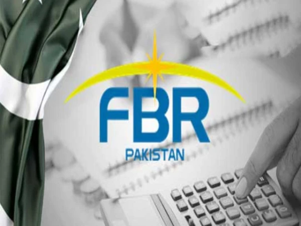 فیڈرل بورڈ آف ریونیو  کو 8 ماہ میں 450 ارب روپے کا شارٹ فال