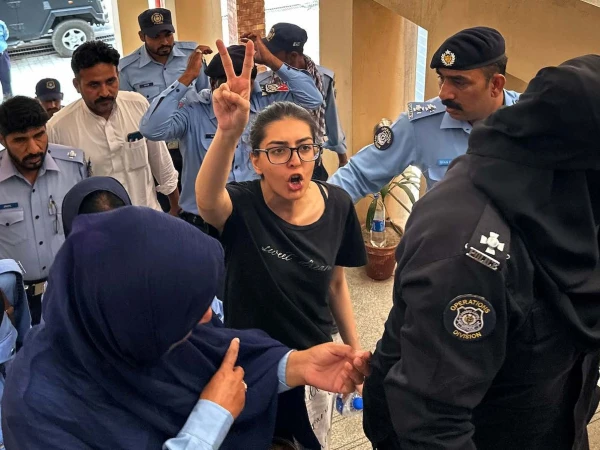 سزا دینی ہے دس بار دیں ، ٹرائل تو کریں، ایمان مزاری کی سزا کیخلاف اپیل پر وکیل کے دلائل