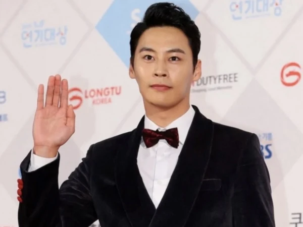 معروف اداکار 39 سال کی عمر میں انتقال کرگئے، آخری پوسٹ وائرل