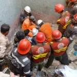 ’عمران خان کے وکیل اپنے ہی خلاف عدالتی فیصلہ لیکر آگئے‘،سپریم کورٹ میں بانی پی ٹی آئی کےمقدمات کی سماعت