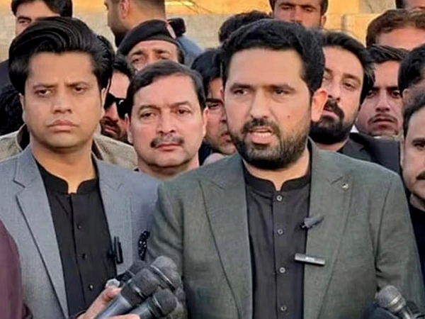 عمران خان کے ساتھ ہونے والے رویے سے نفرتیں بڑھیں گی پھر کوئی سنبھالنے والا نہیں ہوگا، سہیل آفریدی