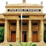 عمران خان نے پیغام دیا ہے انھیں نظر نہیں آرہا میرے ڈاکٹروں کو مجھ تک رسائی دی جائے، علیمہ خان