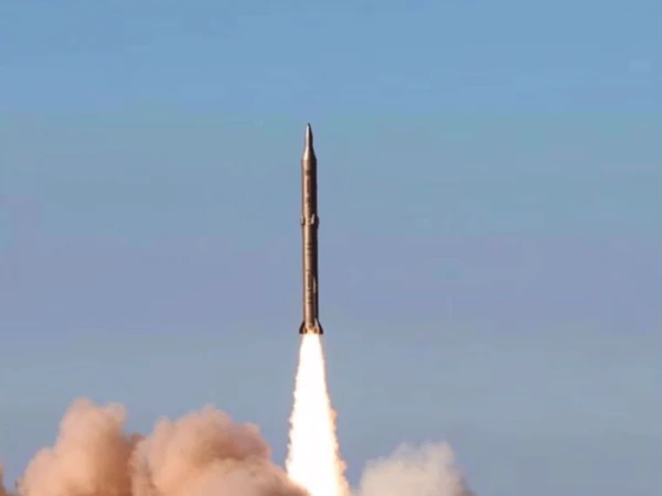 ایران کے اسرائیل پر پہلی مرتبہ ‘سجیل میزائل’ کے حملے