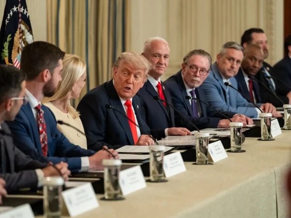 حملہ نہ کرتے تو 2 ہفتوں میں ایران ایٹمی ہتھیار بنا لیتا، ٹرمپ