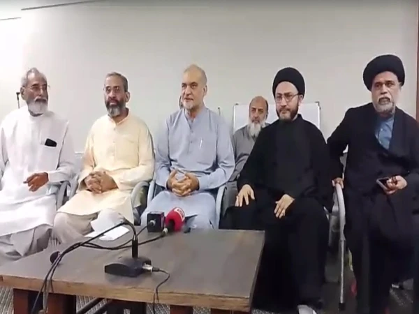 مذمت کرنے کے بجائے کھل کر ڈونلڈ ٹرمپ اور اسرائیل کی مذمت کریں، حافظ نعیم الرحمن