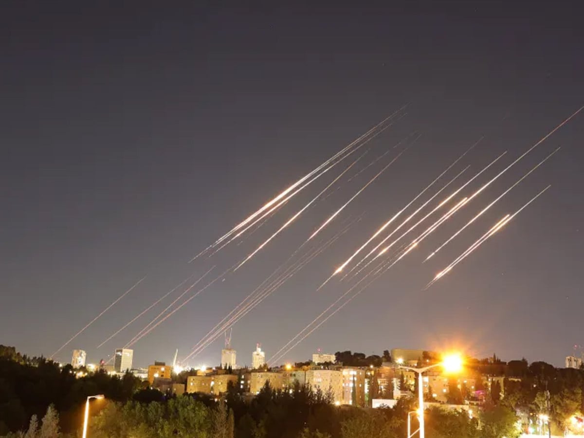 خیبر شکن میزائلوں کی بارش، ایران کا تل ابیب پر بڑا حملہ