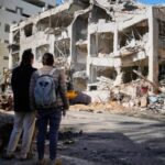 لبنان پر اسرائیلی کے فضائی حملوں میں ہلاکتوں کی تعداد 394 تک پہنچ گئی