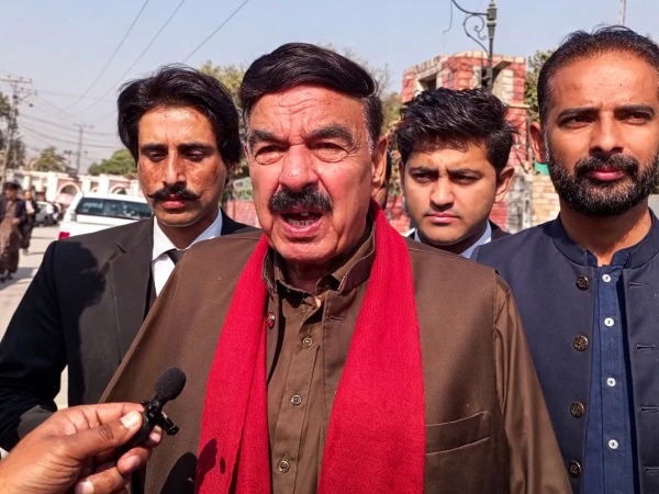 ایران اسرائیل جنگ پھیلتی چلی جائے گی، پاکستان کو ہوشیار رہنے کی ضرورت ہے، شیخ رشید