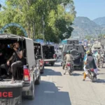پاکستان میں غربت کی شرح بڑھ گئی، ایک سال میں 8 لاکھ شہری بیرون ملک گئے