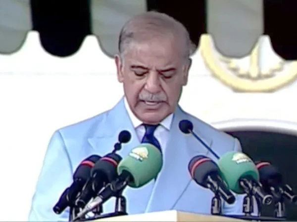 پاکستان اپنی سرزمین پر  بیرونی دہشتگردی کو ہر قیمت پر ختم کرنے کیلیے پُرعزم ہے، وزیراعظم