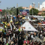 رجب بٹ کی زنجیر سے ماتم کرتے ہوئے ویڈیو وائرل، سوشل میڈیا پر بحث چھڑ گئی