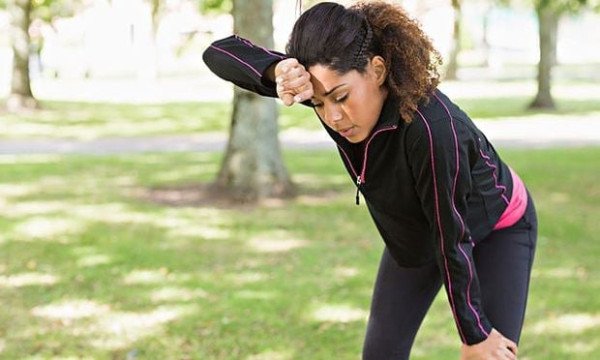 تھوڑی سی محنت پر سانس پھولنا، جسم میں چھپے کس مسئلے کی نشاندہی کر سکتا ہے؟